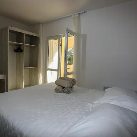 Apartamento Manu Jacuzzi Hvar *
