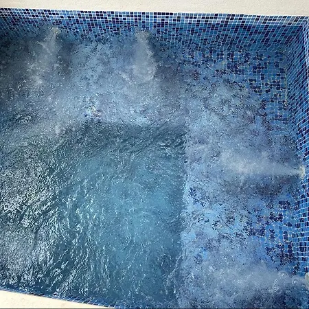 Apartamento Manu Jacuzzi Hvar *